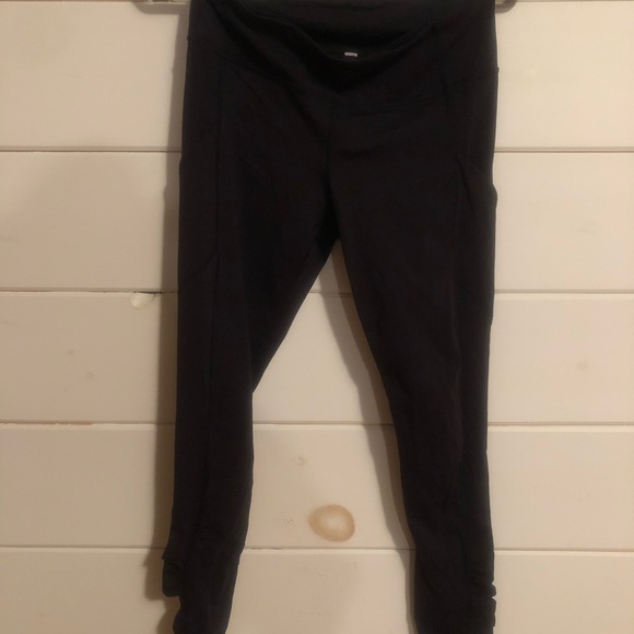 lululemon with pockets size 8 - Picture 3 of 6